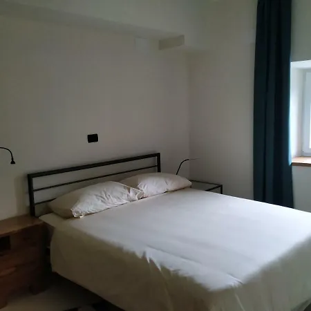 B & W Kriz Ajdovščina