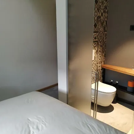 B & W Kriz Ajdovščina