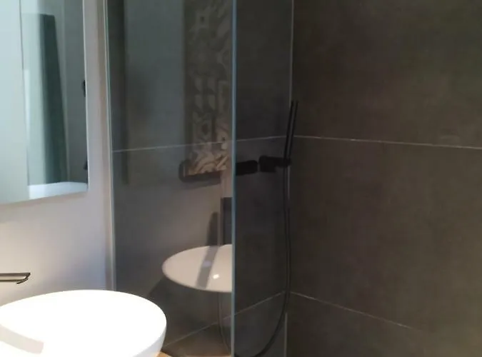 B & W Kriz Ajdovščina